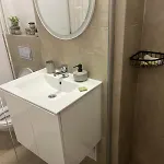 De Lux *