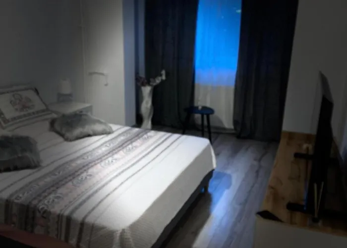 De Lux * Крайова